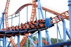 *一次坐大型游樂(lè)設(shè)備過(guò)山車(chē)的感受