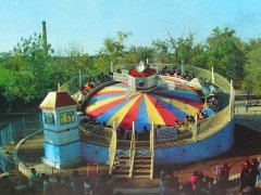 <b>提高警惕！你買的游樂設(shè)備是新的嗎？</b>