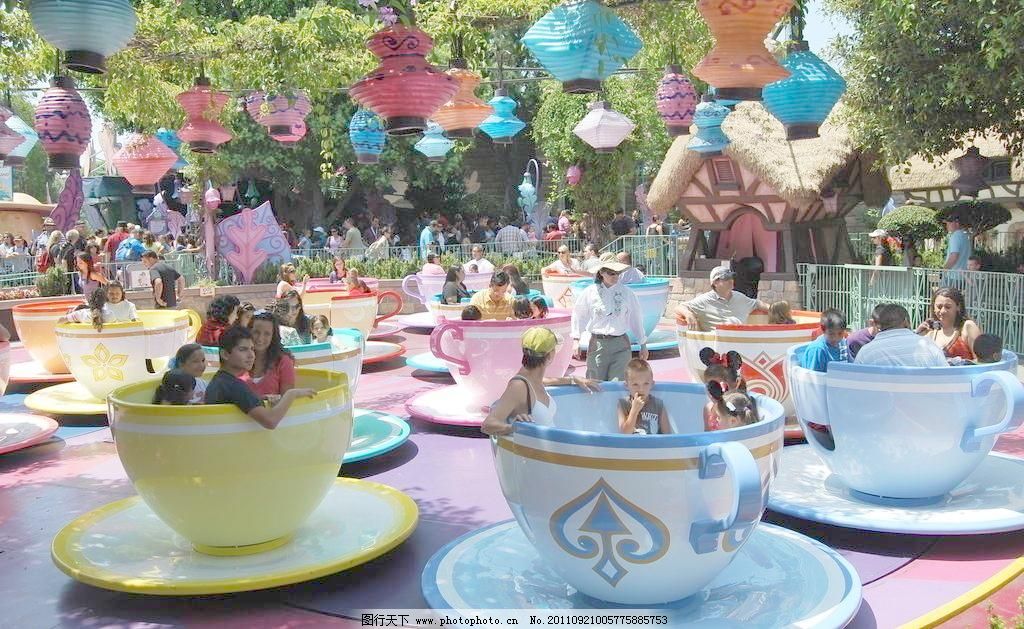 旋轉(zhuǎn)咖啡杯游樂設(shè)備