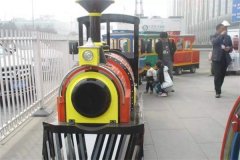 啟動無軌小火車前的注意事項！