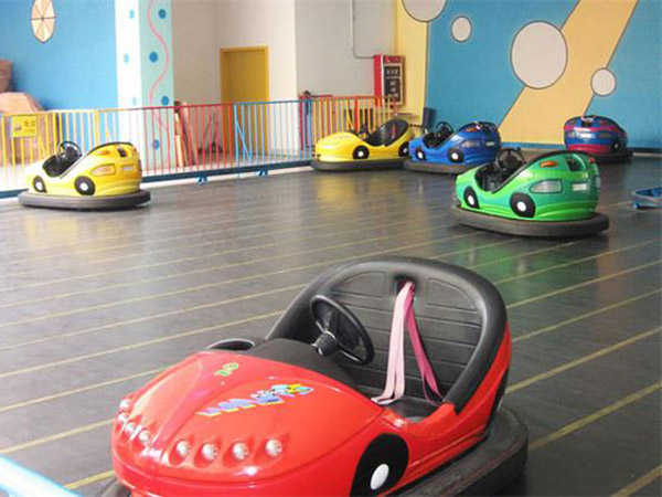 龍之盈游樂(lè)兒童碰碰車有哪些功能